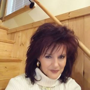 Meet your Posher, Sandy